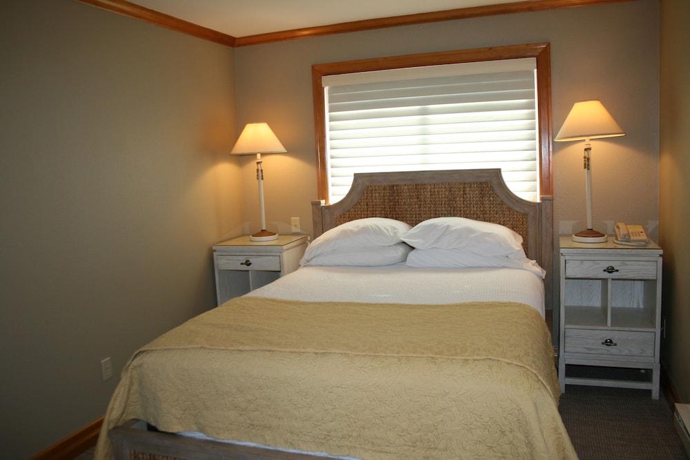 The Waves/The Argonauta Inn/The White Heron Lodge photo 68