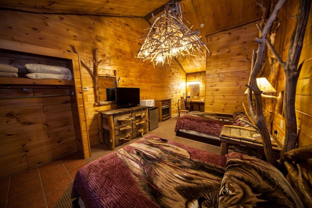 Log Cabin Lodge & Suites photo 68