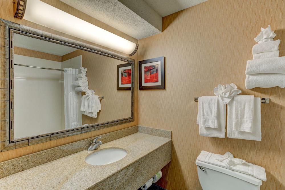 Fairfield by Marriott Inn & Suites Durham photo 7