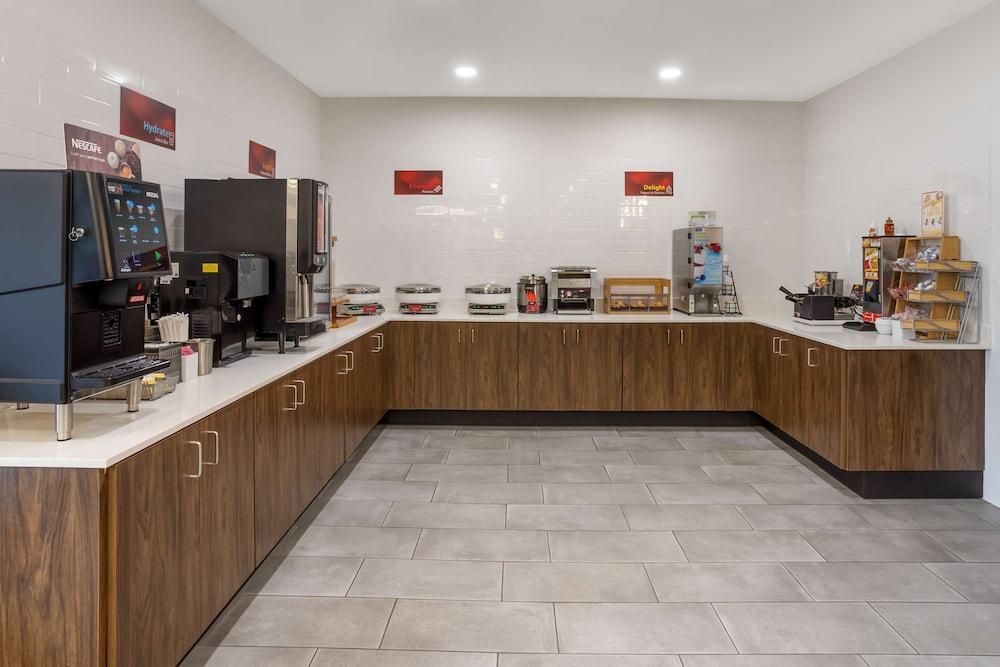 Best Western Plus Columbia Inn photo 12