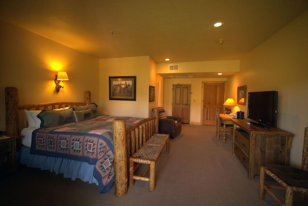 Daniels Summit Lodge photo 45