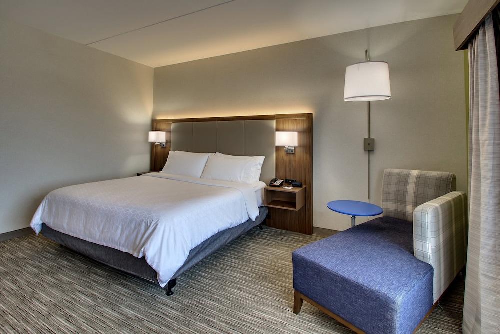 Holiday Inn Express & Suites Troy by IHG photo 40
