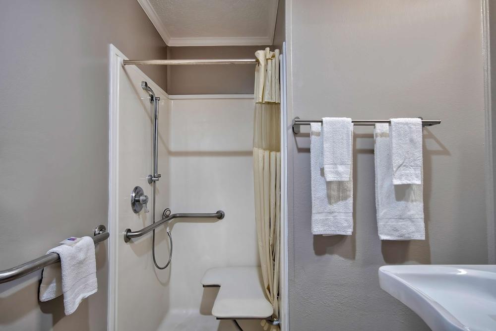 Motel 6 Stafford, TX – SW Houston - Sugarland photo 21