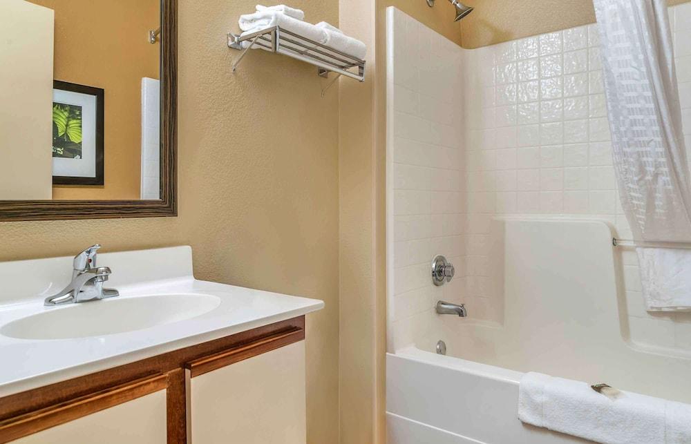 Extended Stay America Select Suites Detroit Ann Arbor Univ S photo 25