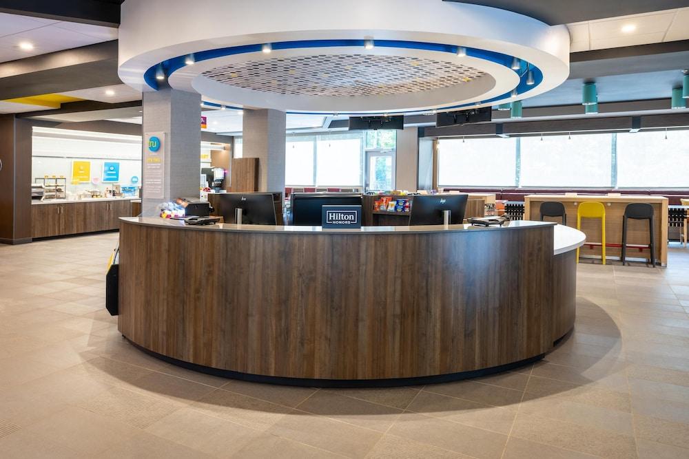 Tru By Hilton Commerce photo 5