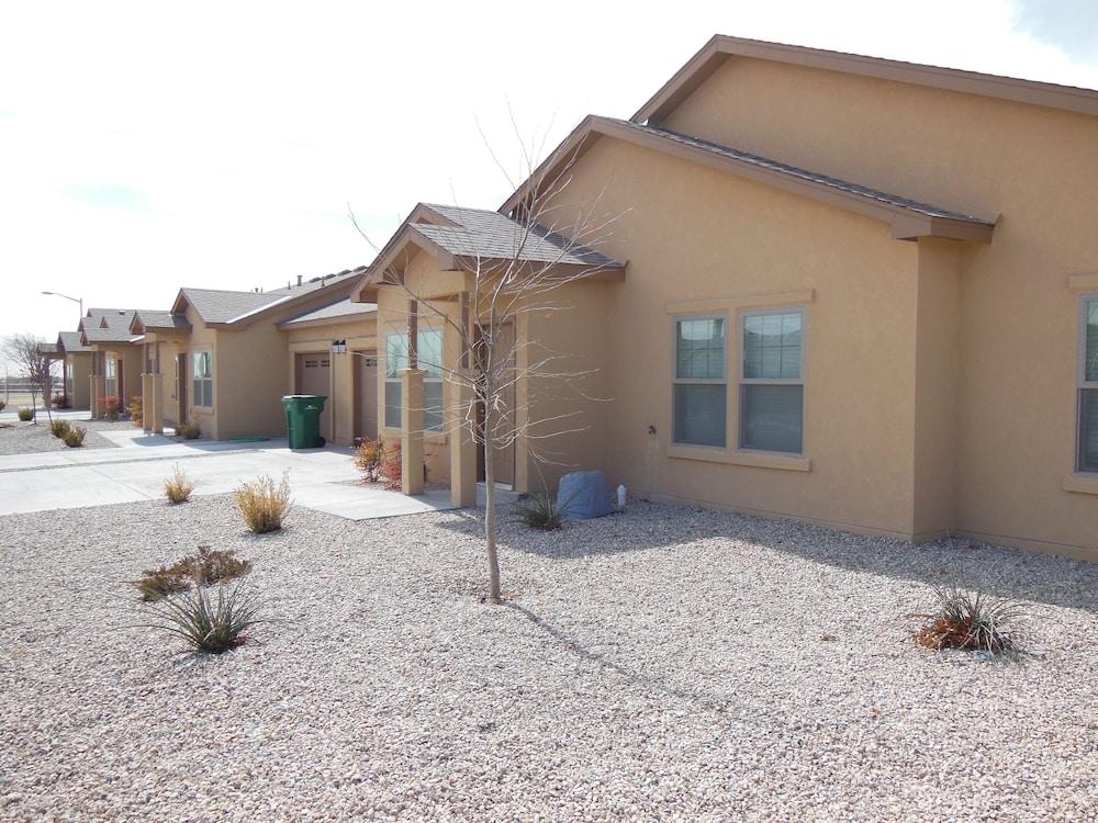 Desert Trails Luxury Suites photo 1