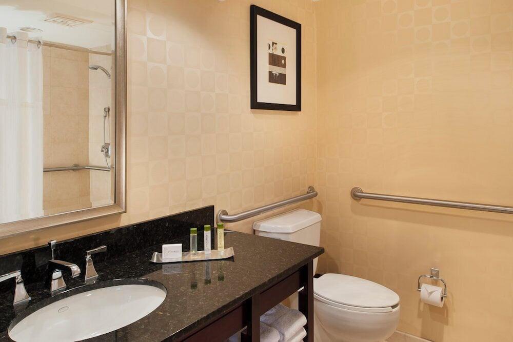 DoubleTree by Hilton Omaha Downtown photo 25