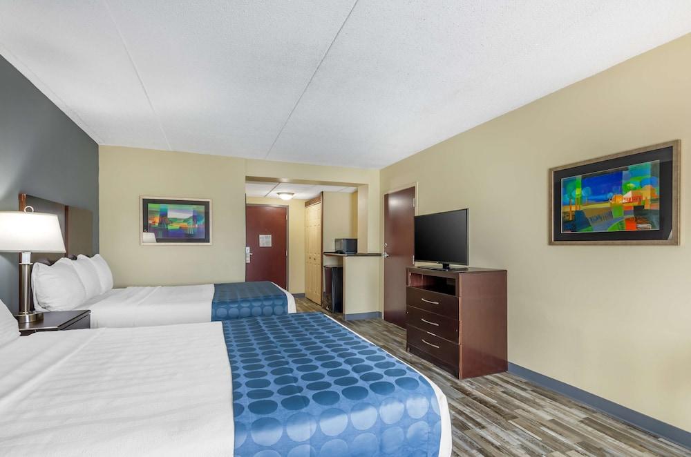 Best Western Plus Waynesboro Inn & Suites Conference Center photo 32