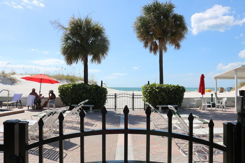 Miramar Beach Resort photo 4