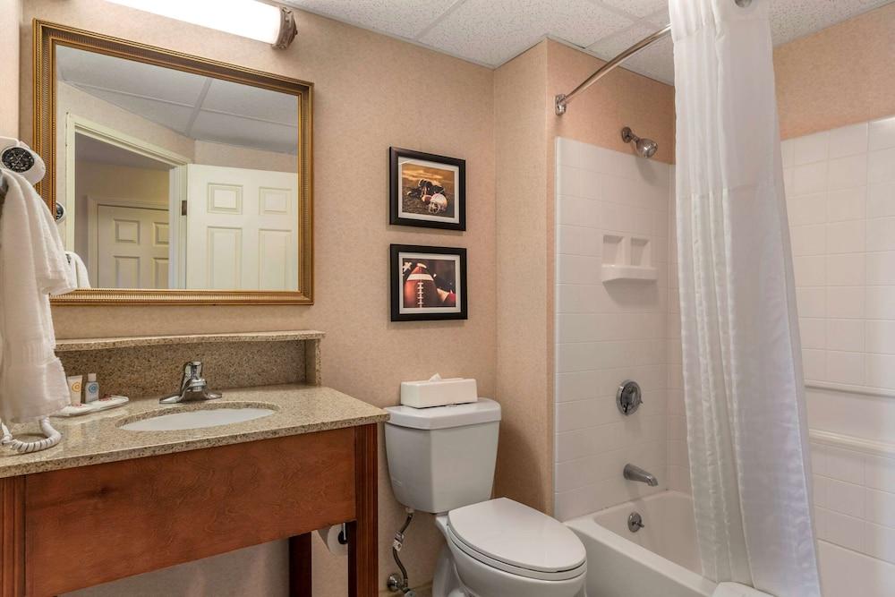 Comfort Inn Foxboro – Mansfield photo 27