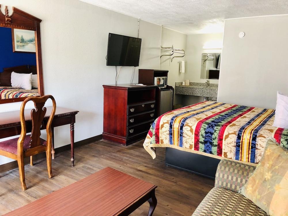 Linwood Motel photo 5