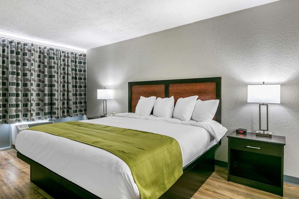 Rodeway Inn Kingston Springs photo 8