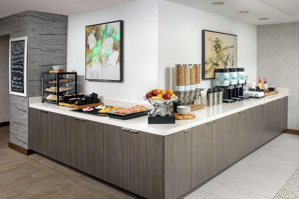 Hilton Garden Inn Miami Brickell South photo 3