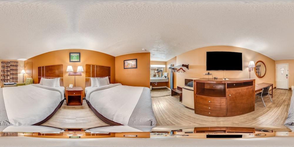 Econo Lodge Selmer photo 17