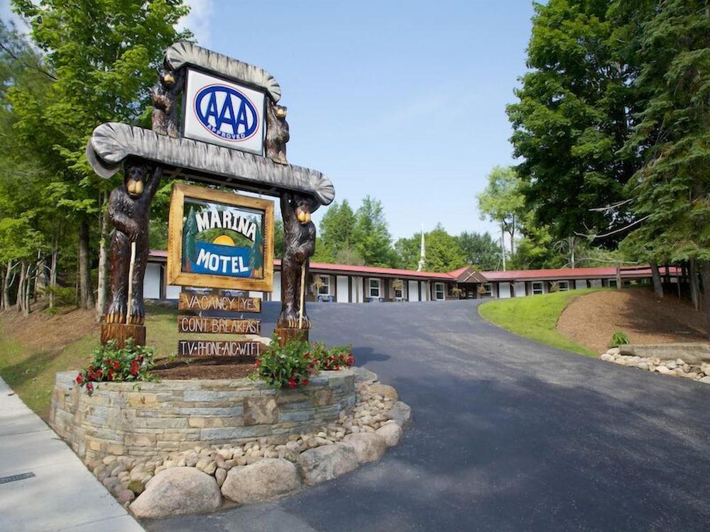 Marina Motel photo 18