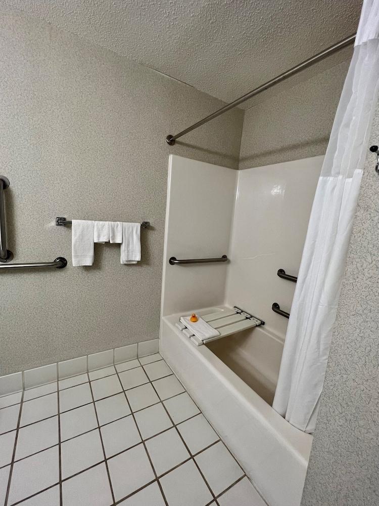 Country Inn Walker photo 3