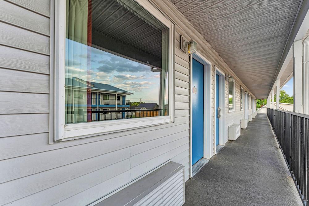 Motel 6 Branson, MO photo 42