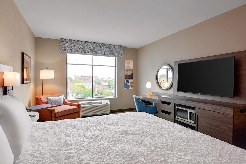 Hampton Inn Salem Boston photo 13
