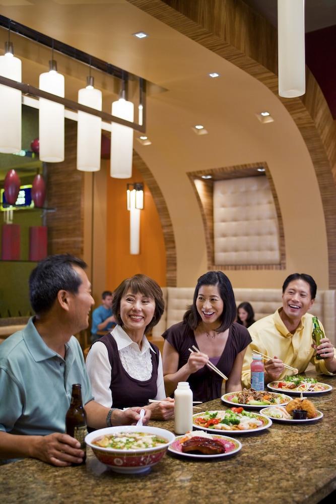 Pala Casino Spa And Resort photo 33