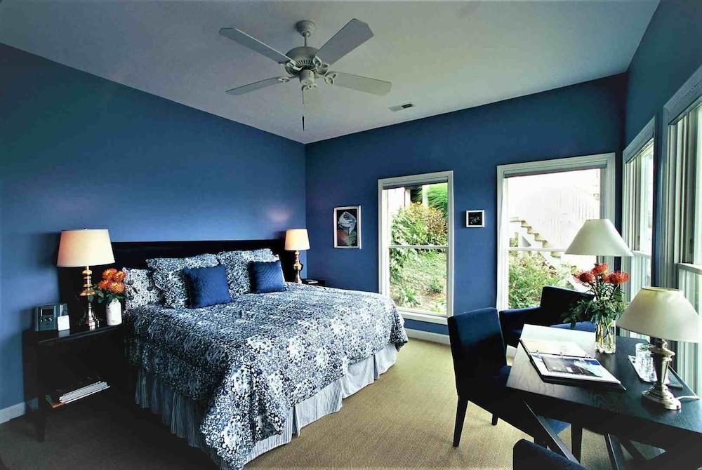 Inn at Riverbend photo 22