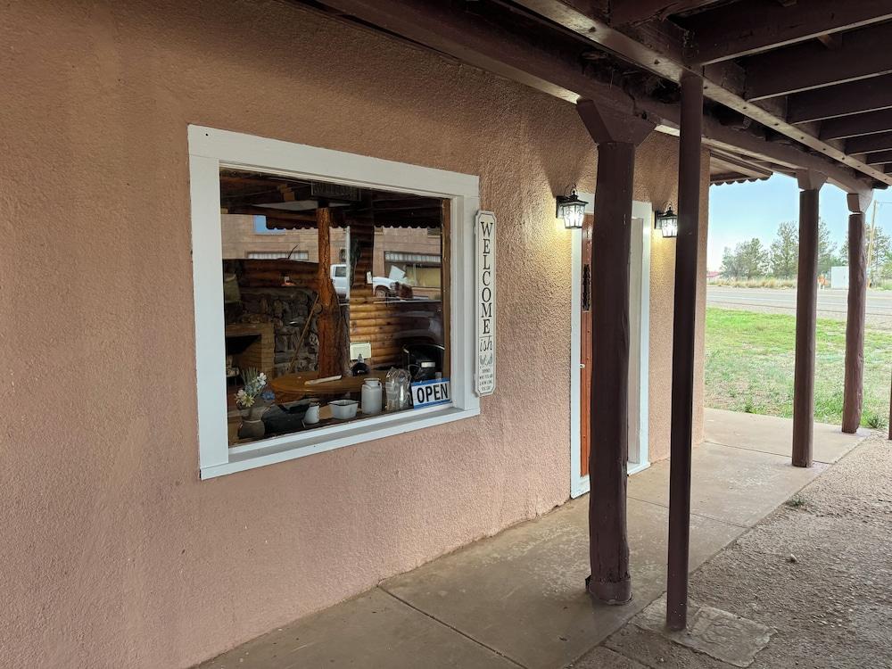 Coronado Motel photo 5