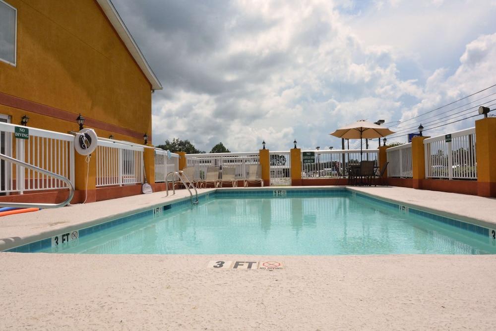 Jameson Inn - Hazlehurst photo 30