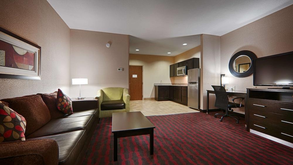 Best Western Plus Cushing Inn & Suites photo 14