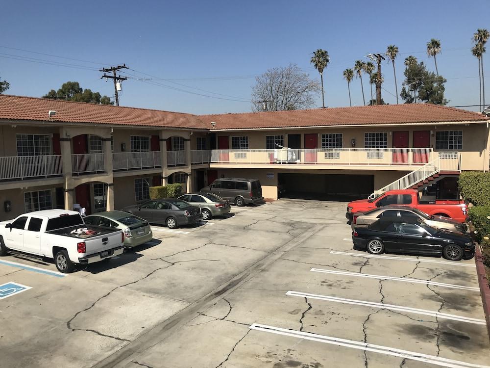Economy Inn LAX photo 11