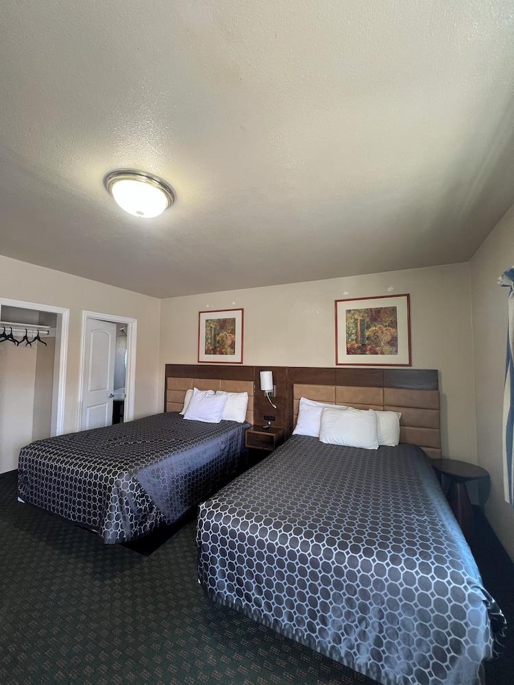 Budget inn photo 6