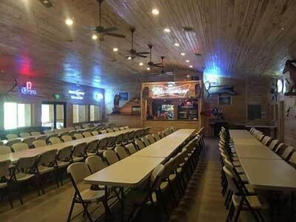 Lakeside Resort and Motel photo 46