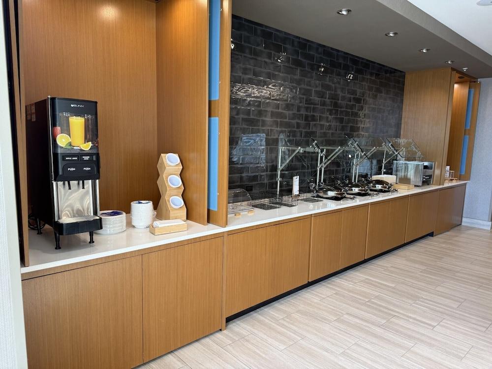 Springhill Suites By Marriott Fargo photo 38