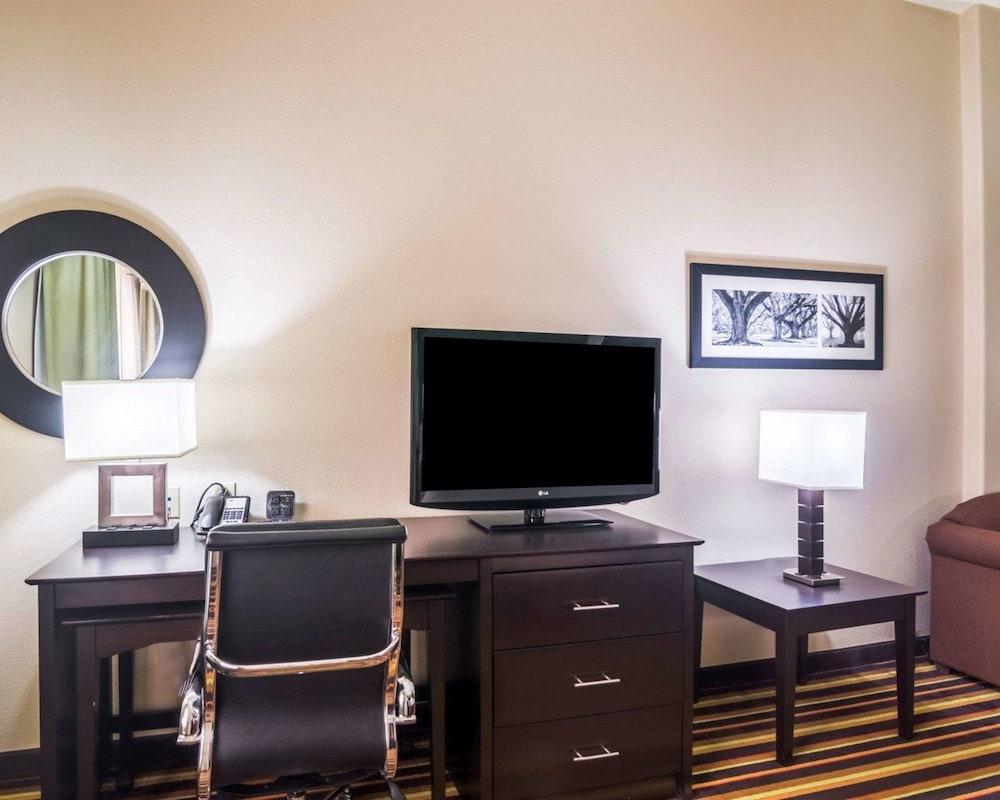 Spark by Hilton Amarillo Western Plaza photo 14
