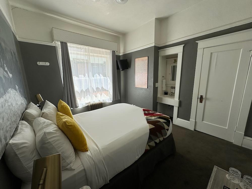 Hood River Hotel photo 5