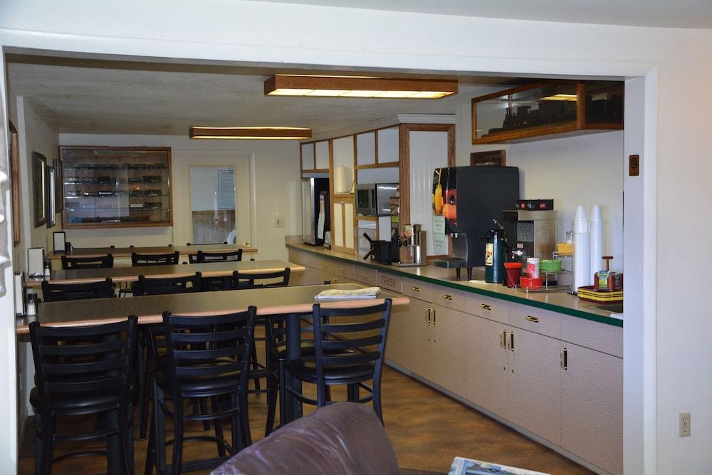 Locomotive Inn photo 19