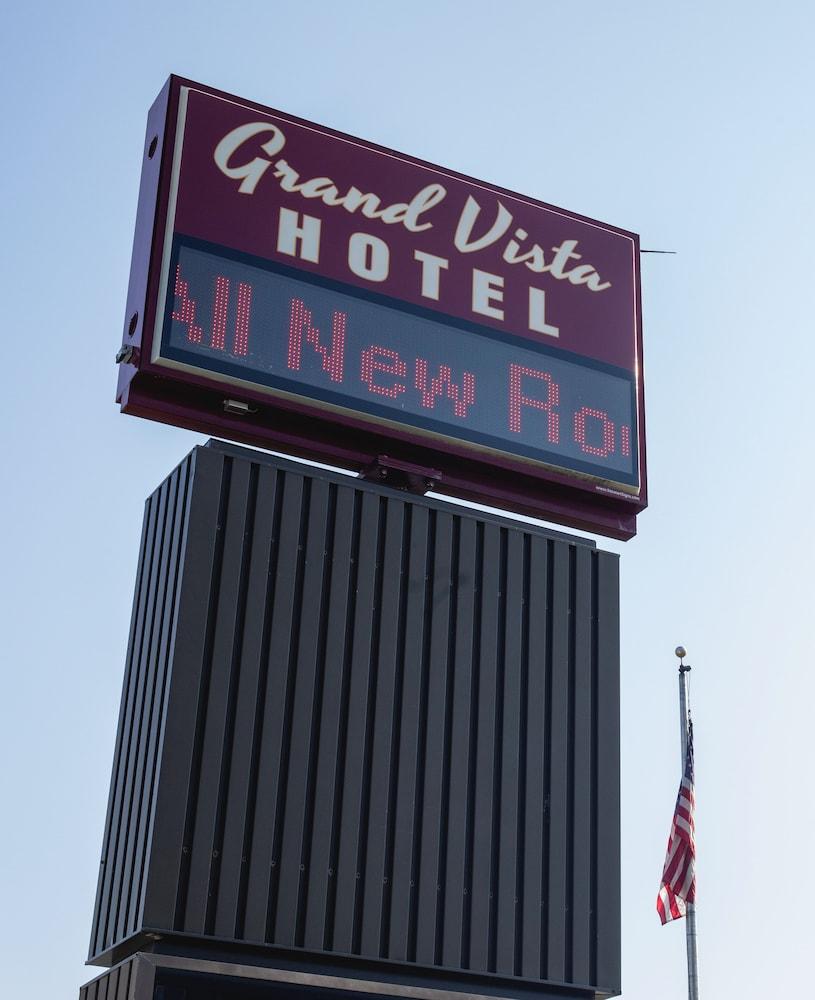 Grand Vista Hotel photo 1