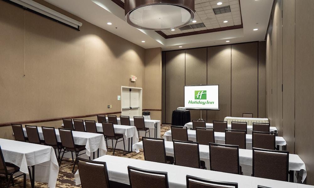 Holiday Inn & Conference Center Marshfield by IHG photo 33