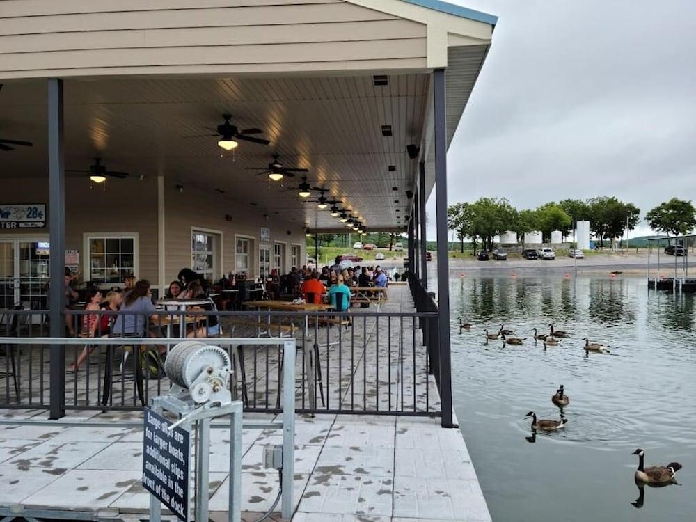Port of Kimberling Marina & Resort photo 27