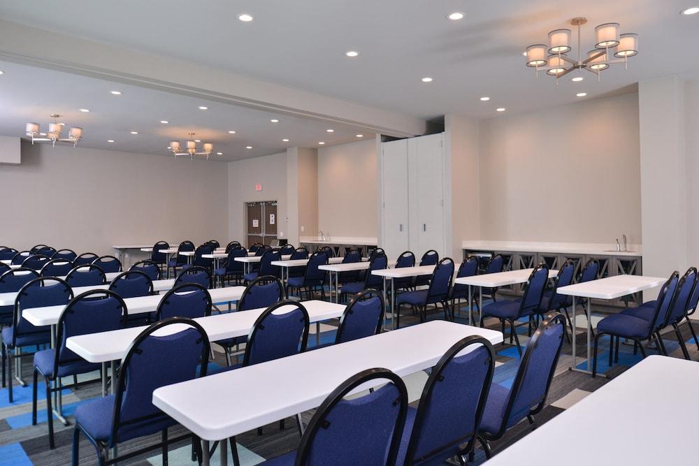 Holiday Inn Express & Suites Houston E - Pasadena by IHG photo 46