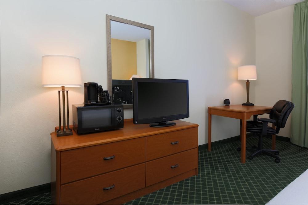 Comfort Inn & Suites Zanesville City Center photo 13