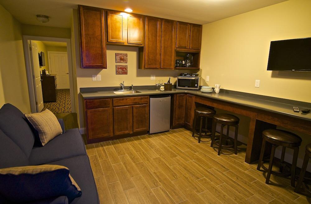The Pelham Resort Motel photo 22