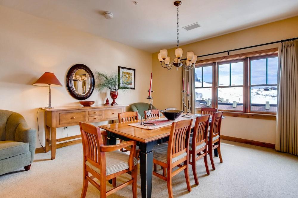 The Lodge at Mountaineer Square, A Vail Resorts Property photo 86