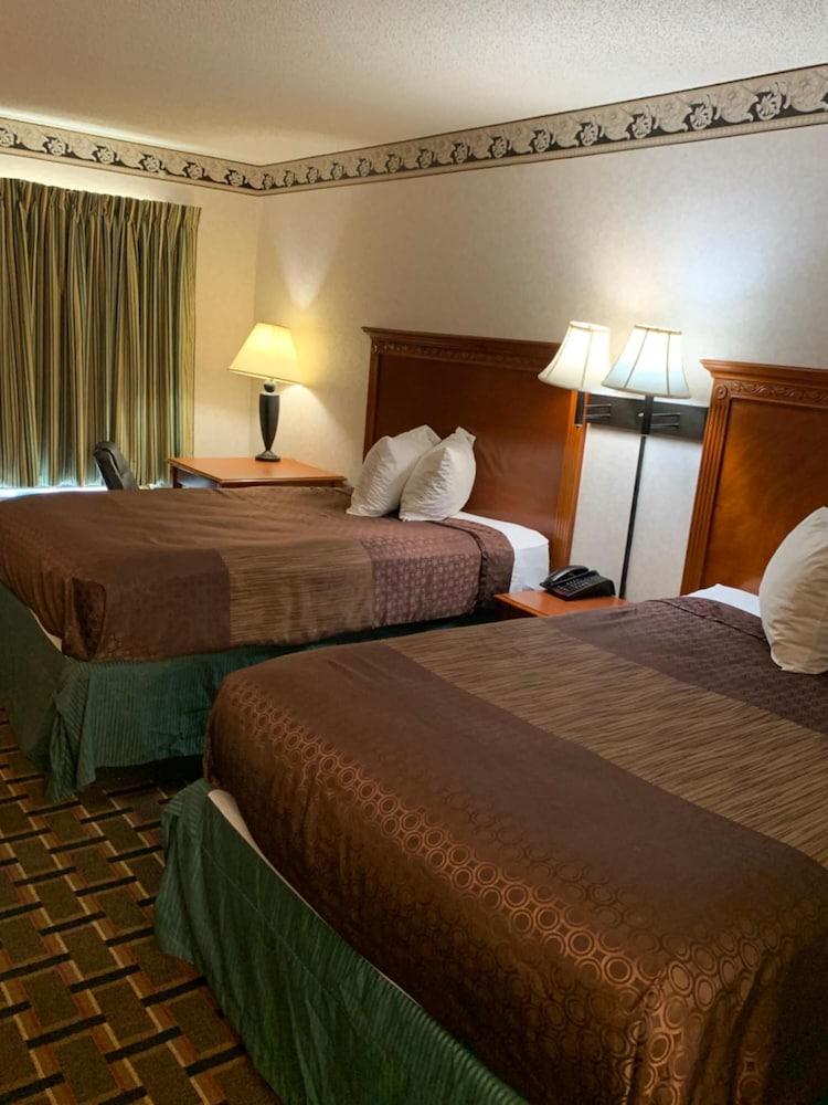 Heritage Inn photo 24