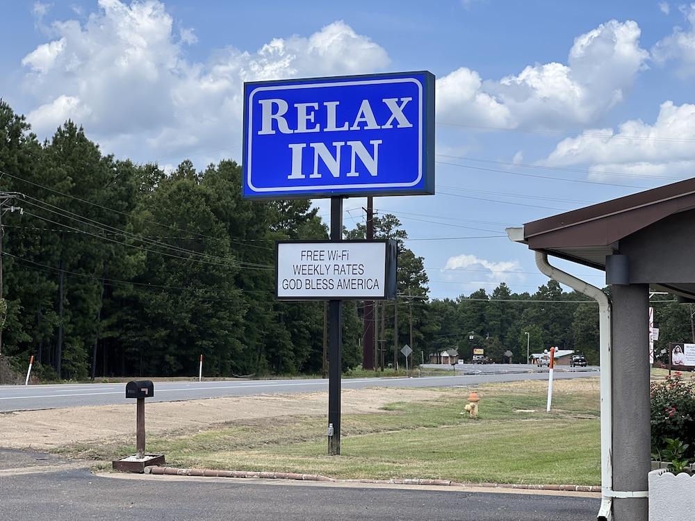 Relax Inn photo 1