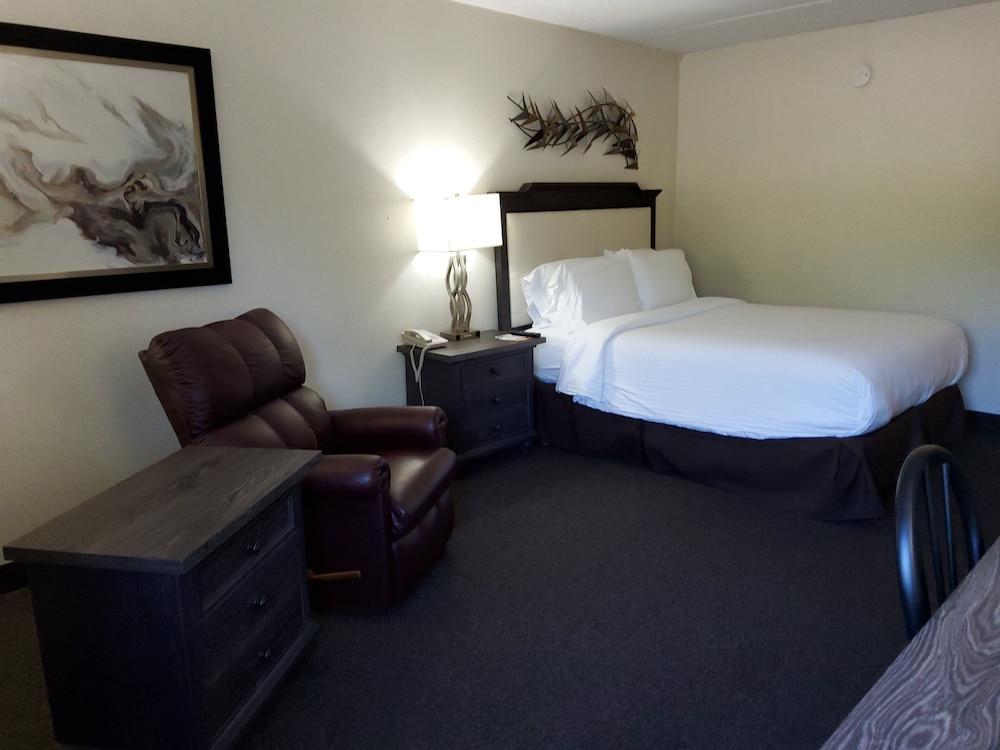 Klopfenstein Inn and Suites photo 5