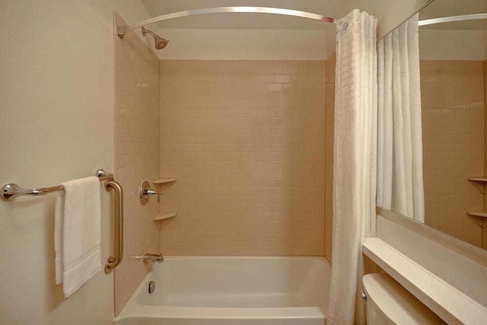 Candlewood Suites St. Clairsville by IHG photo 37