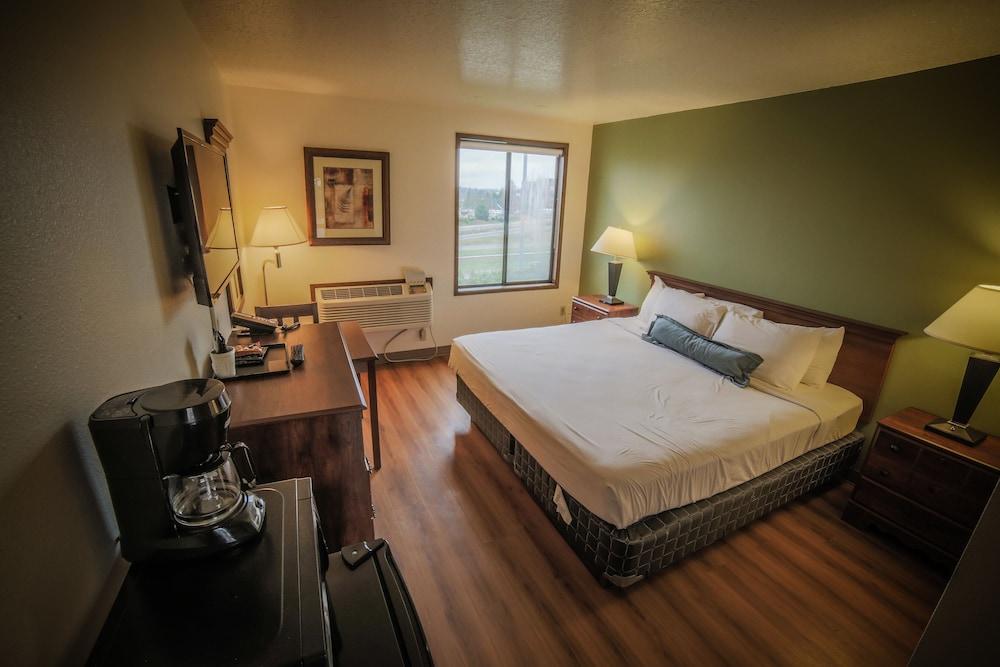 Sunnyside Inn & Suites photo 33