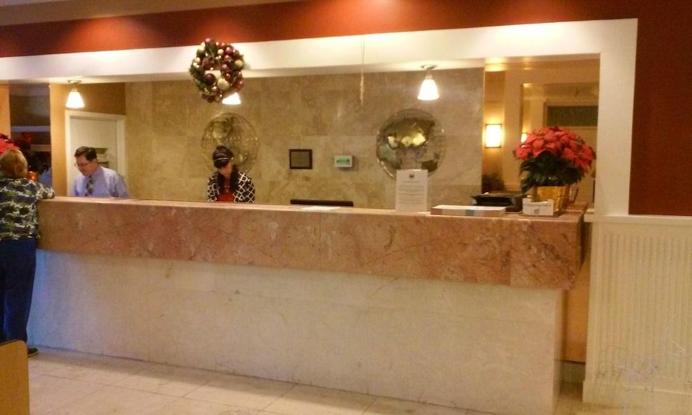 Imperial Swan Hotel & Suites photo 3