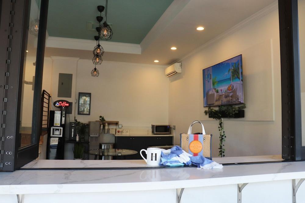 Hometel Suites - Los Angeles (Koreatown) photo 18