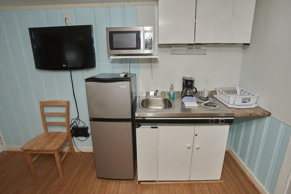 Marguerite Motel photo 42