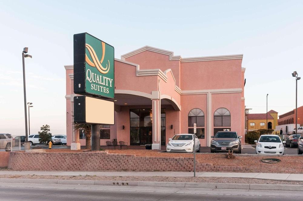 Quality Suites Albuquerque Airport photo 1